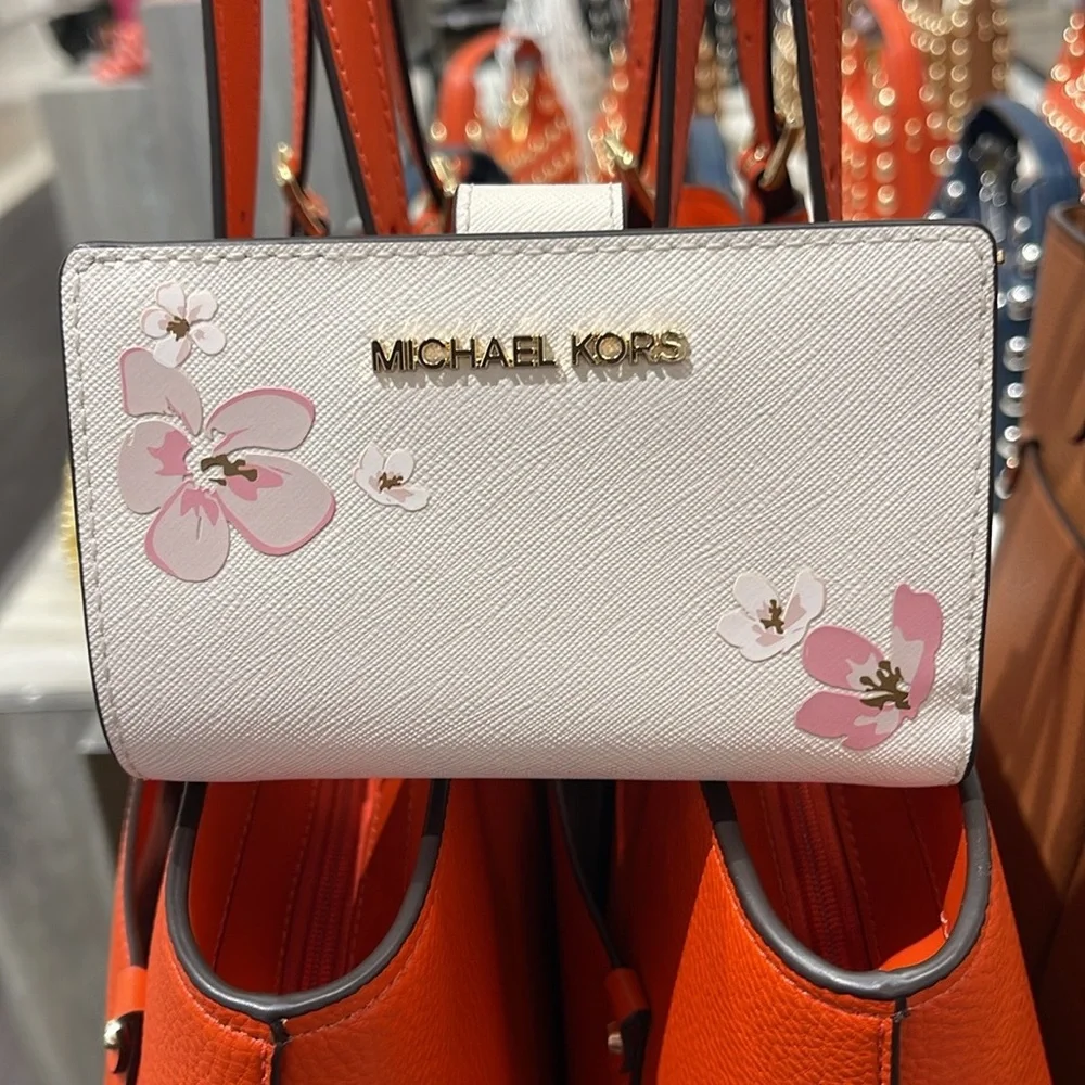 Michael Kors Jet Set Md Floral Embellished Signature Logo Bi-Fold Wallet ZP CN